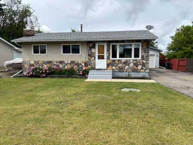 9622 84 Avenue Peace River