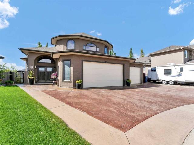 210 Vista Close SE Medicine Hat