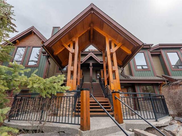 321, 107 Armstrong Place Canmore