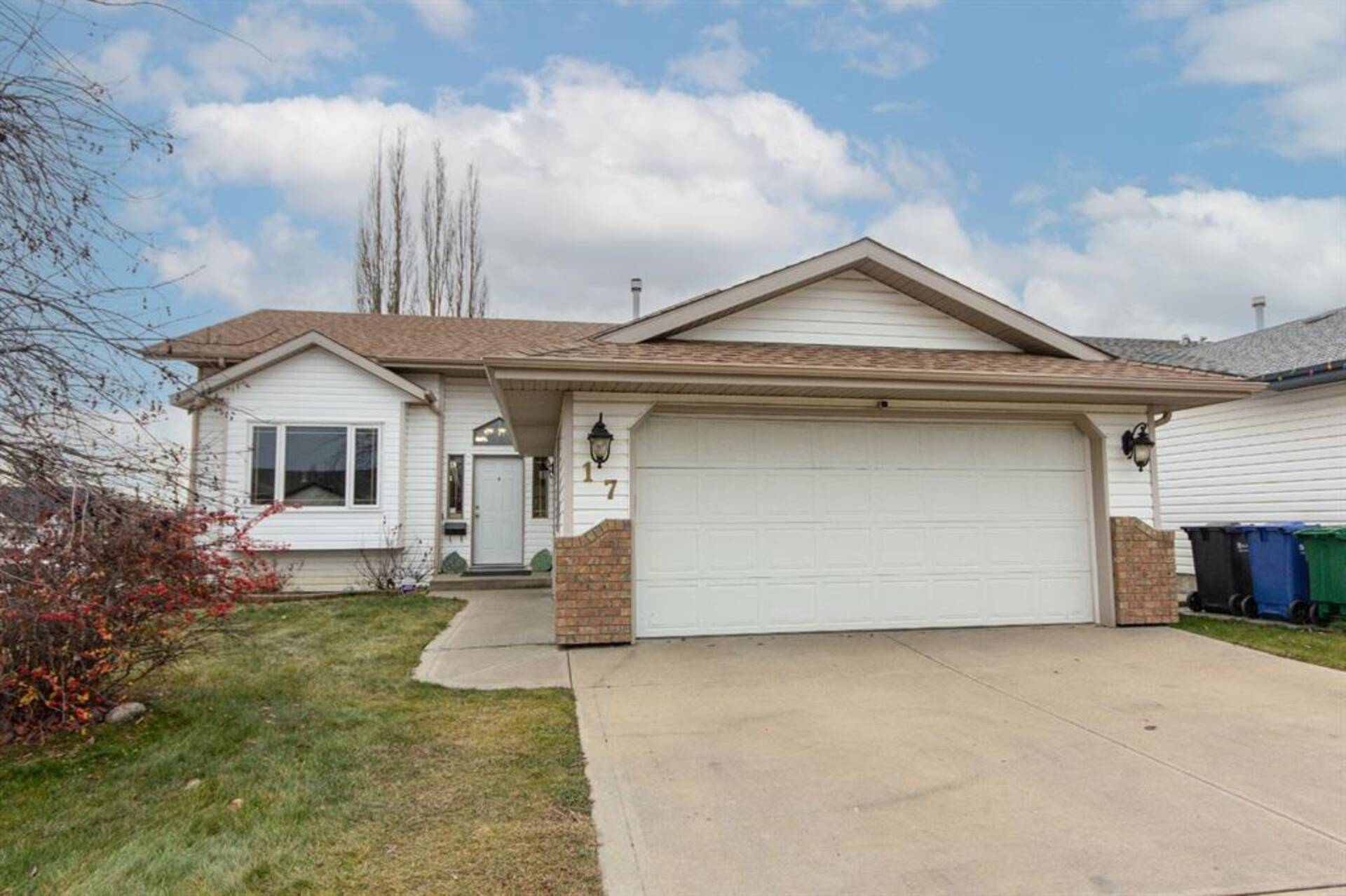 17 Kingston Drive Red Deer