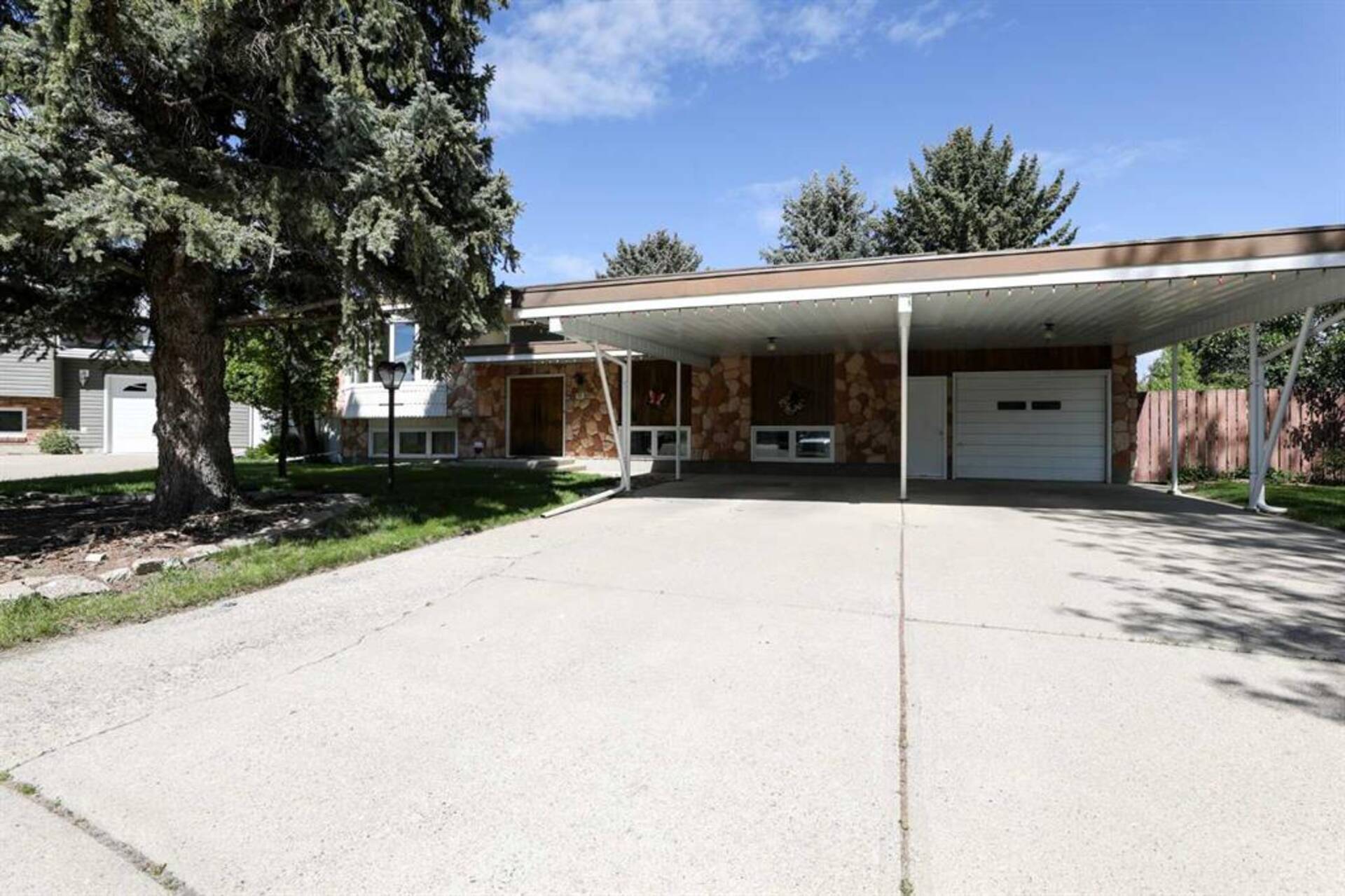 14 Quail Place N Lethbridge