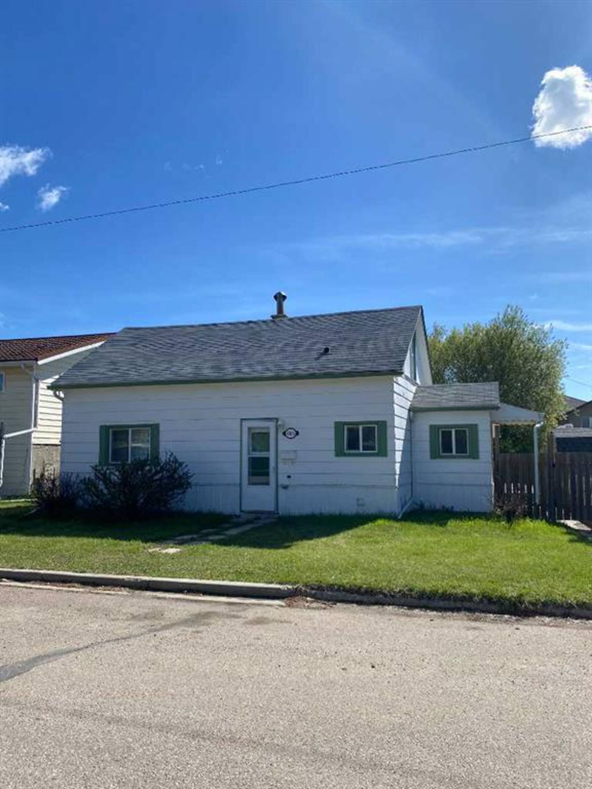 4608 47 Avenue Innisfail