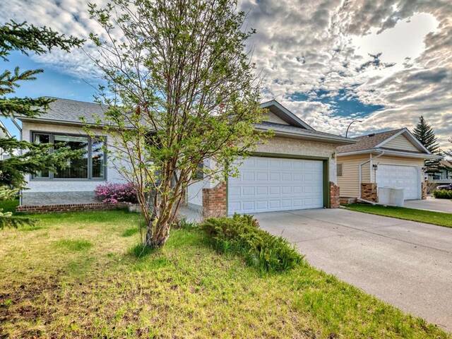 4 West Kerfoot Place Cochrane