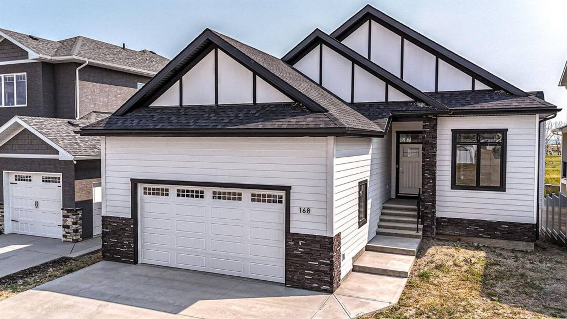 168 Hamptons Crescent SE Medicine Hat