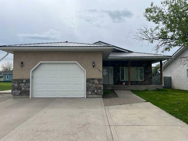 167 1 Street E Cardston