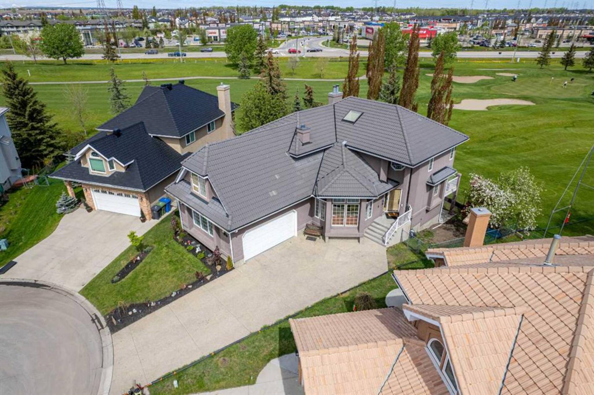 29 Lakeside Greens Close Chestermere