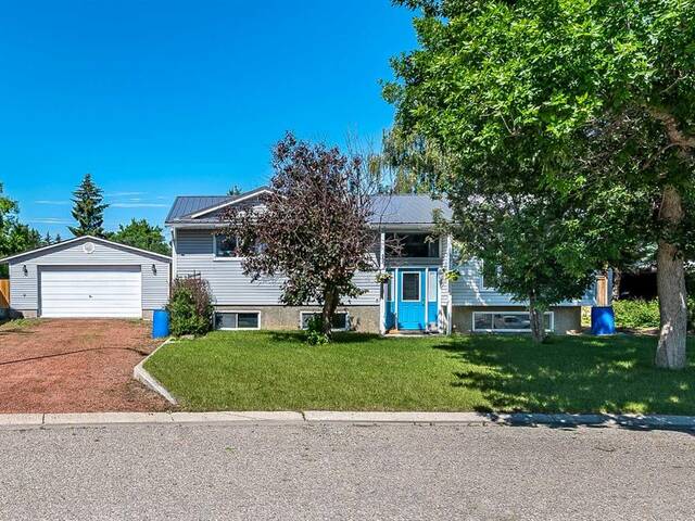 2318 15 Street Nanton