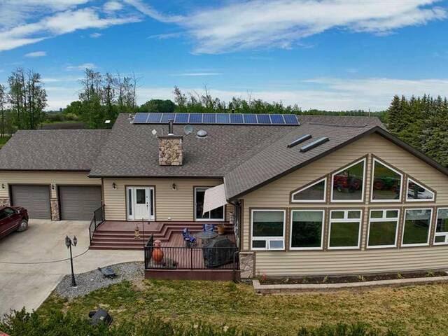 1533 Township Road 372 Rural Red Deer