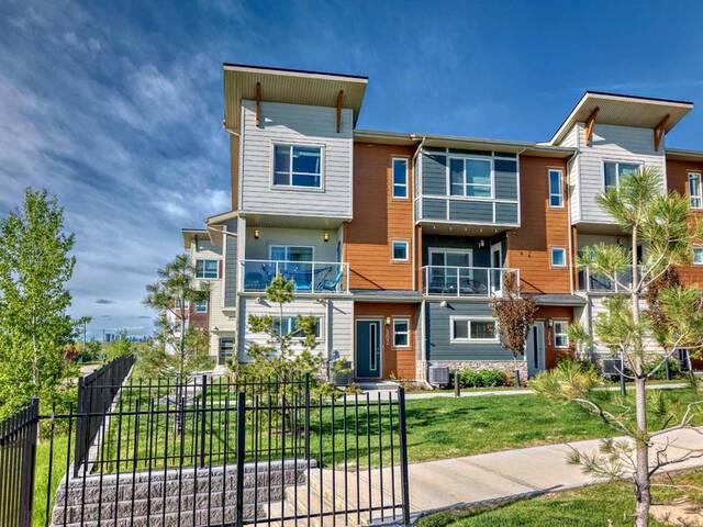 302 Harvest Grove Walk NE Calgary