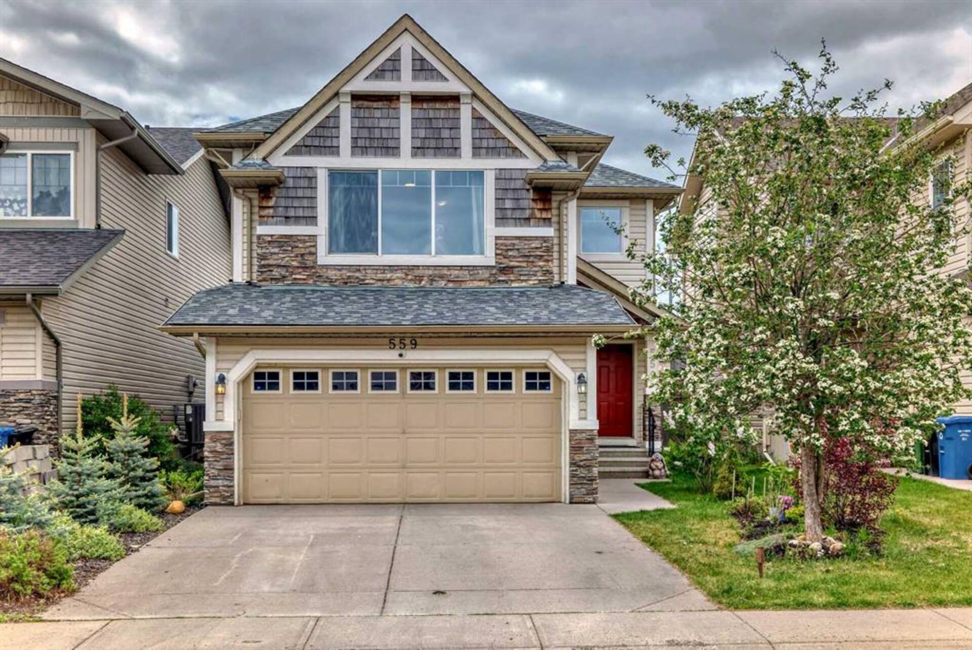 559 Auburn Bay Heights SE Calgary