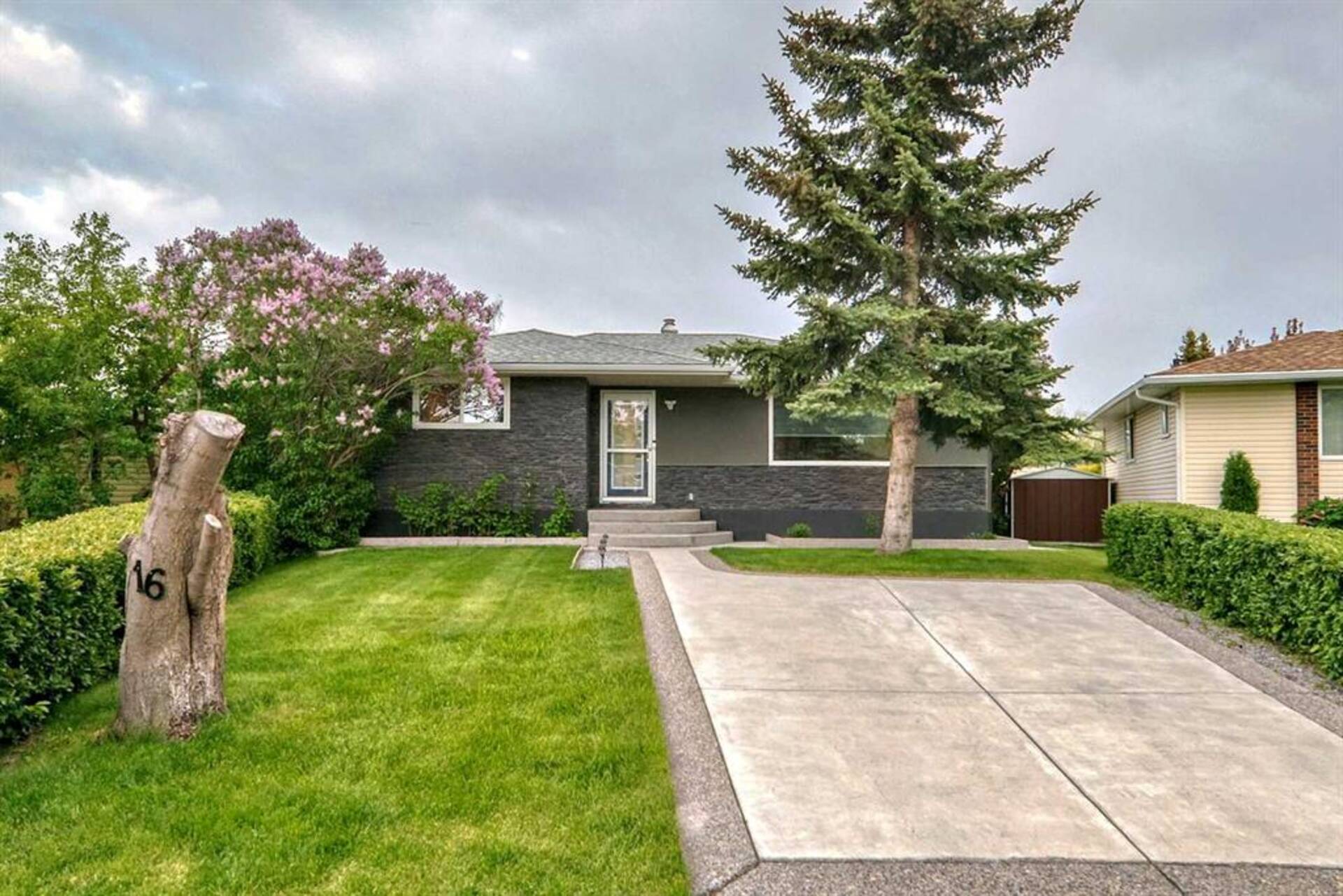 16 Rundlewood Bay NE Calgary