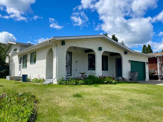 42 Kimzey Crossing Whitecourt