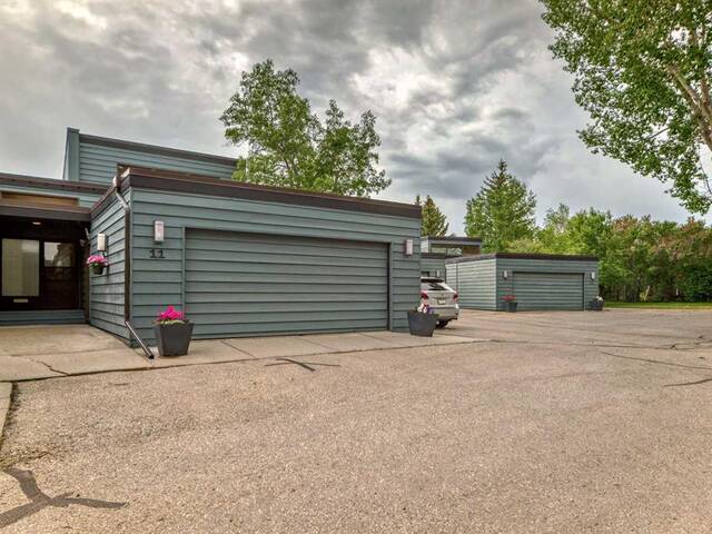 11, 2200 Varsity Estates Drive NW Calgary