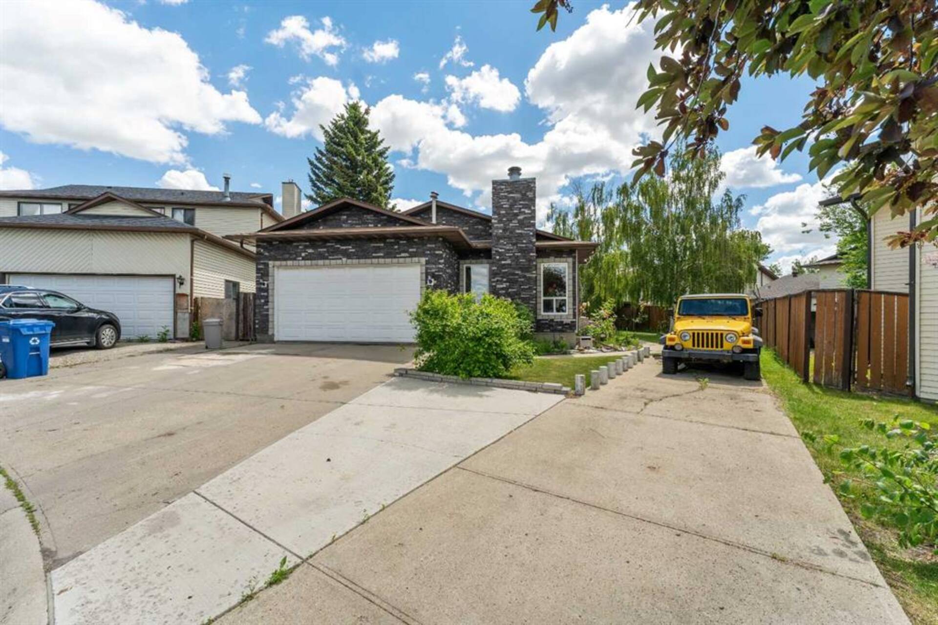 16 Whiteram Mews NE Calgary