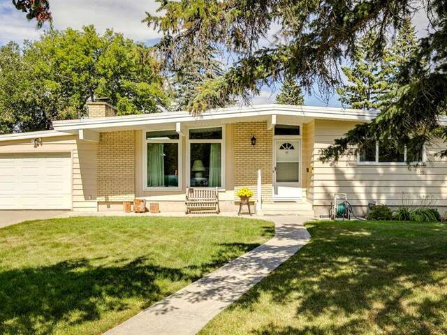 2232 98 Avenue SW Calgary