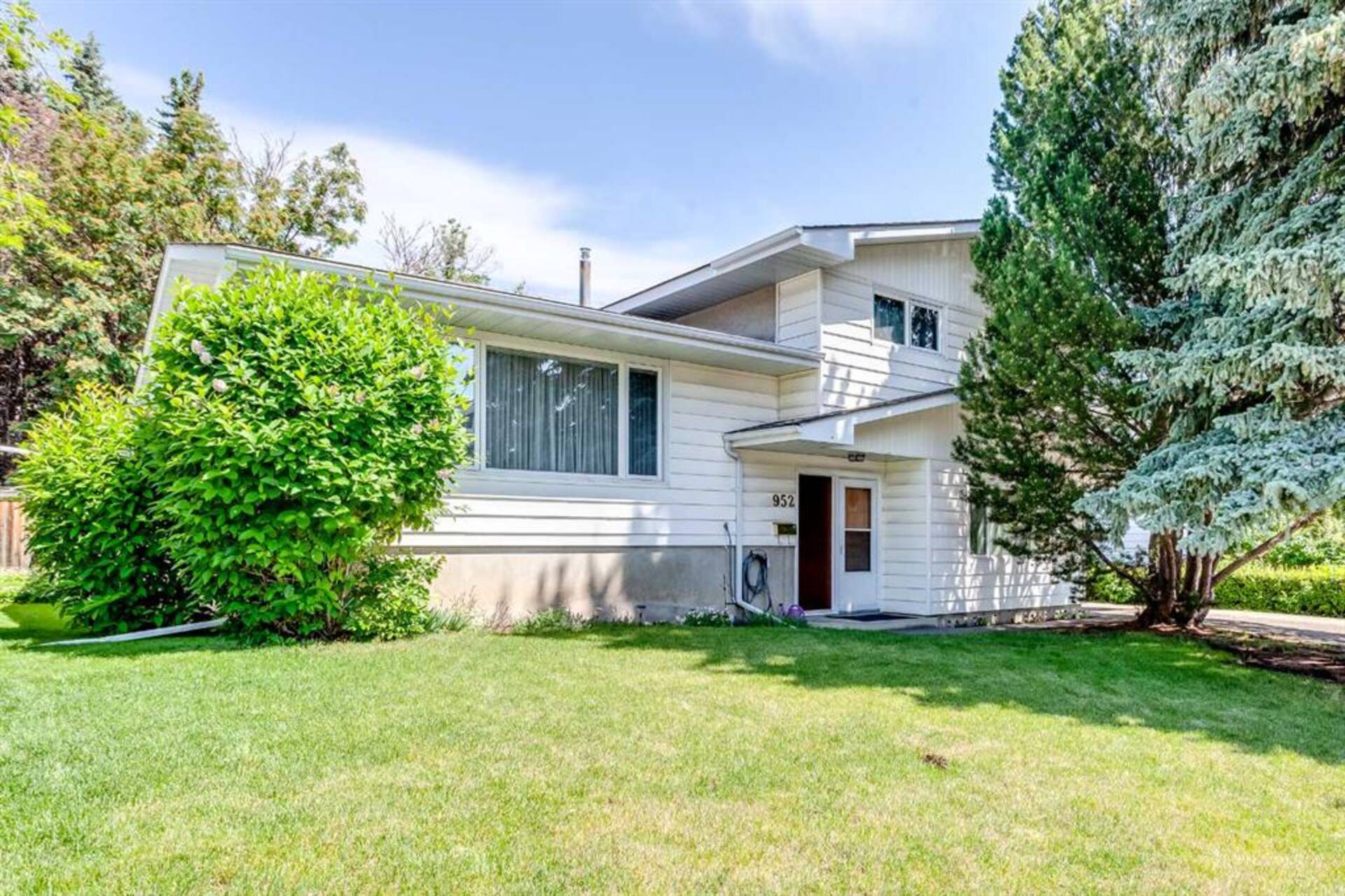 952 Kerfoot Crescent SW Calgary