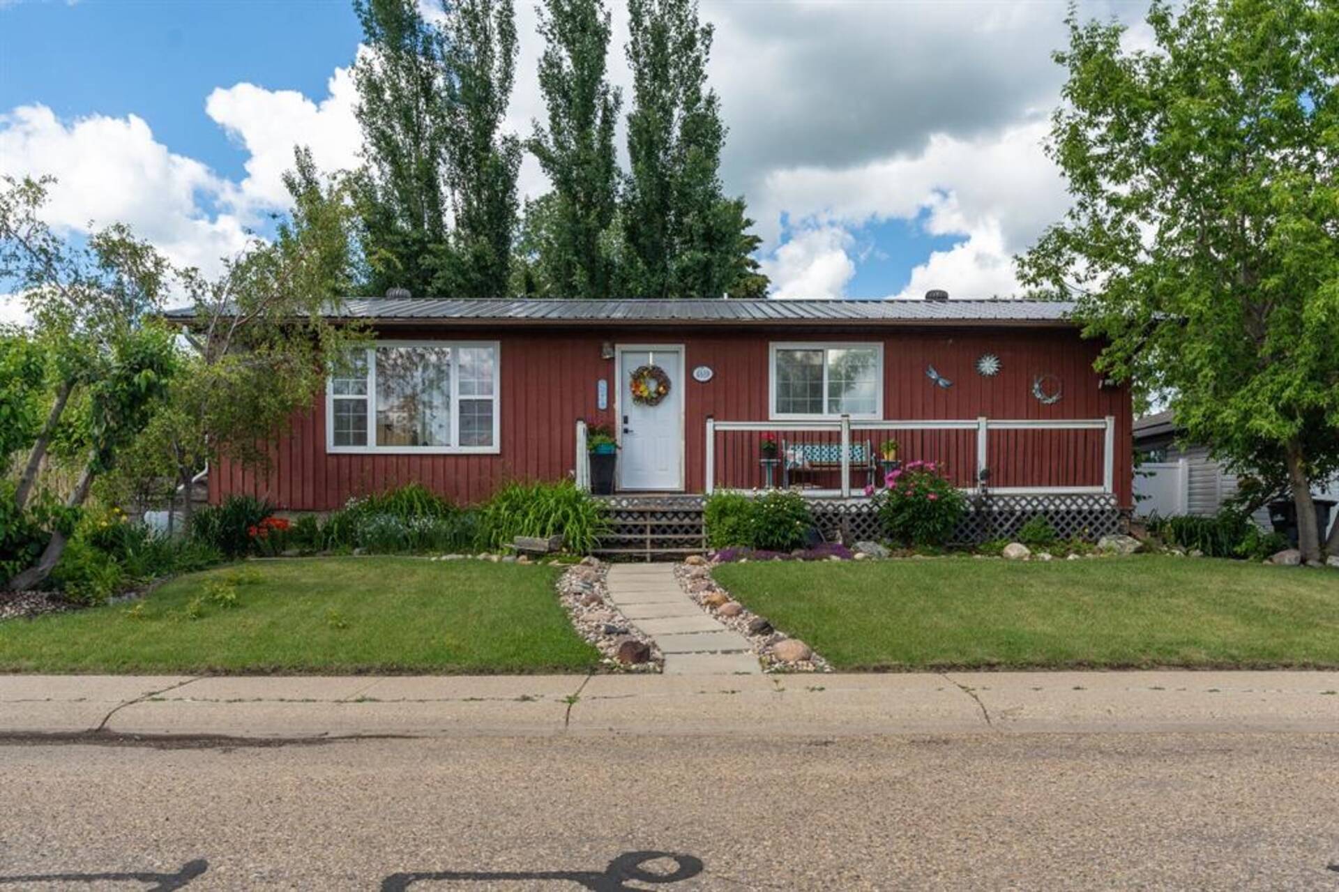 4810 55 Avenue Camrose