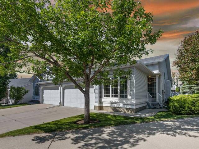 22 Douglasview Park SE Calgary