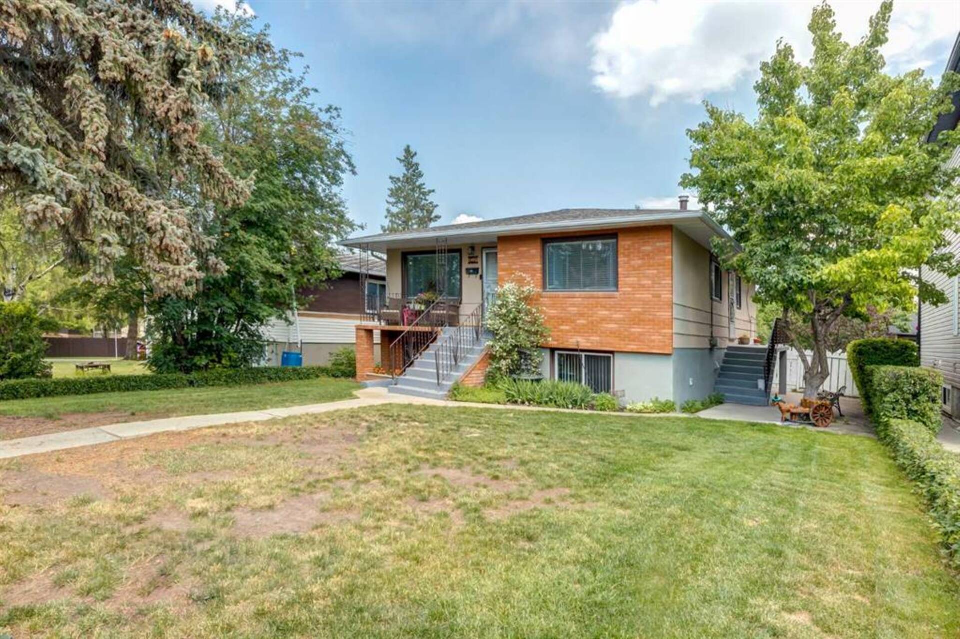 1604 43 Street SW Calgary