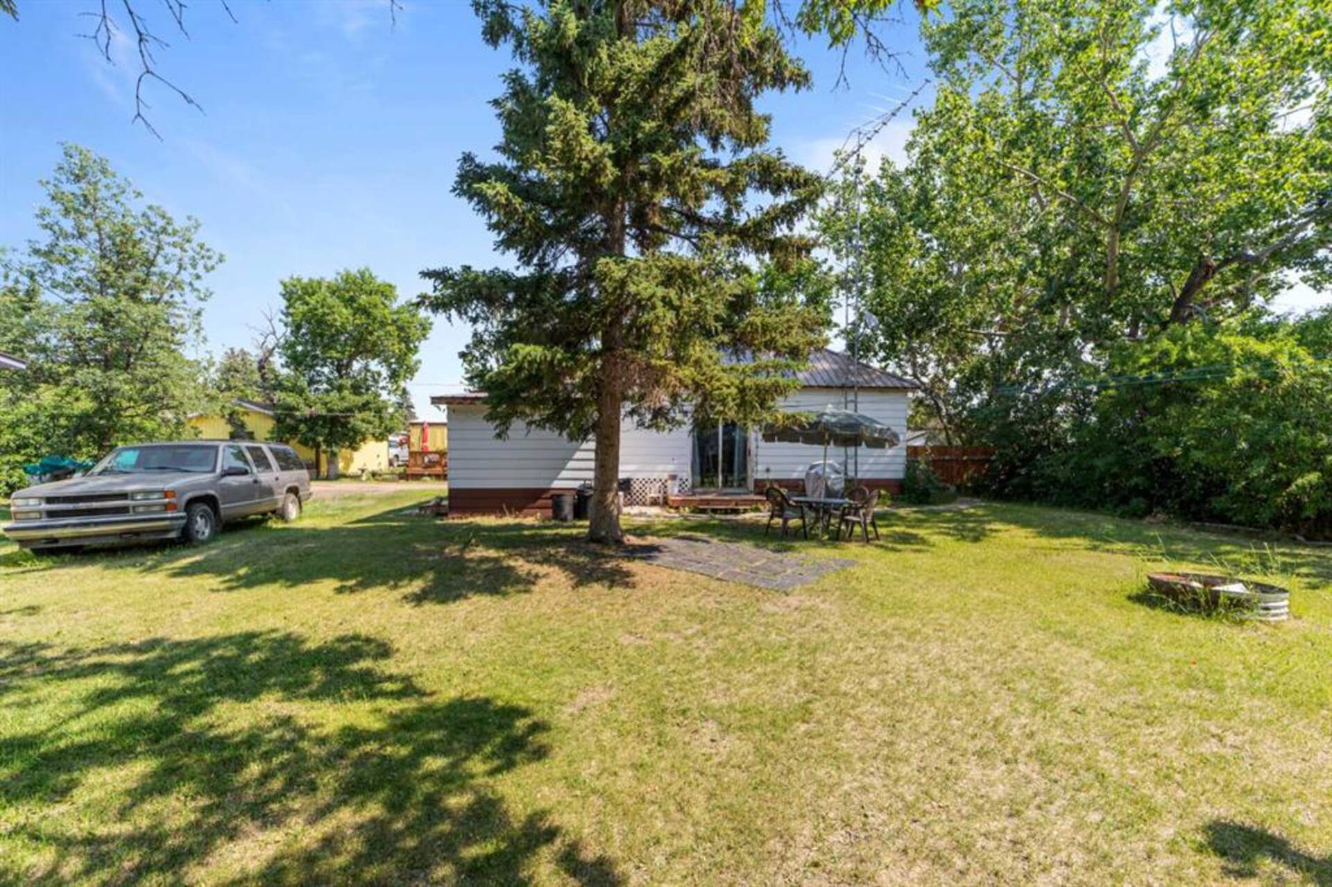 4822 49 Street Lougheed