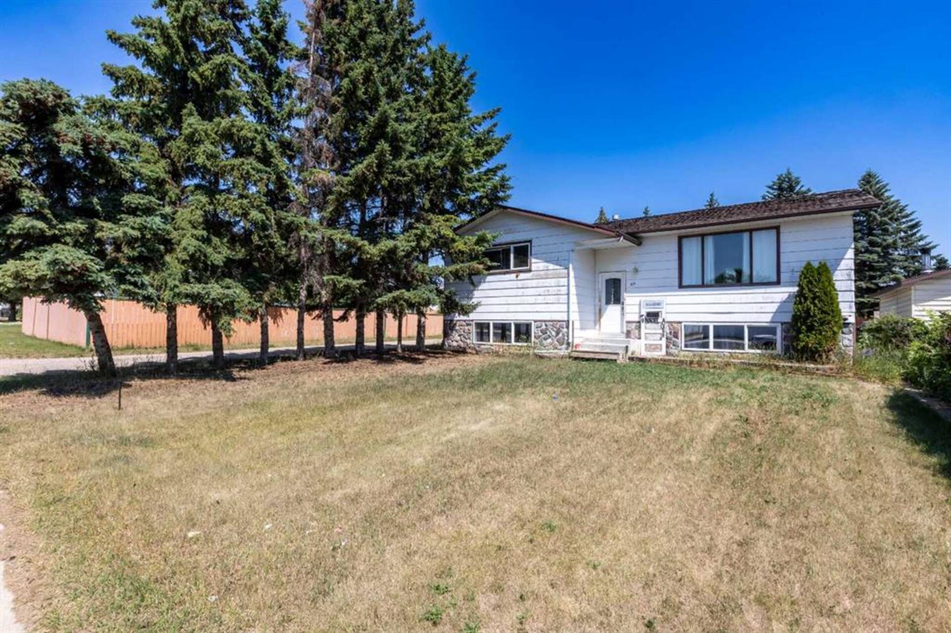 69 Nagel Avenue Red Deer