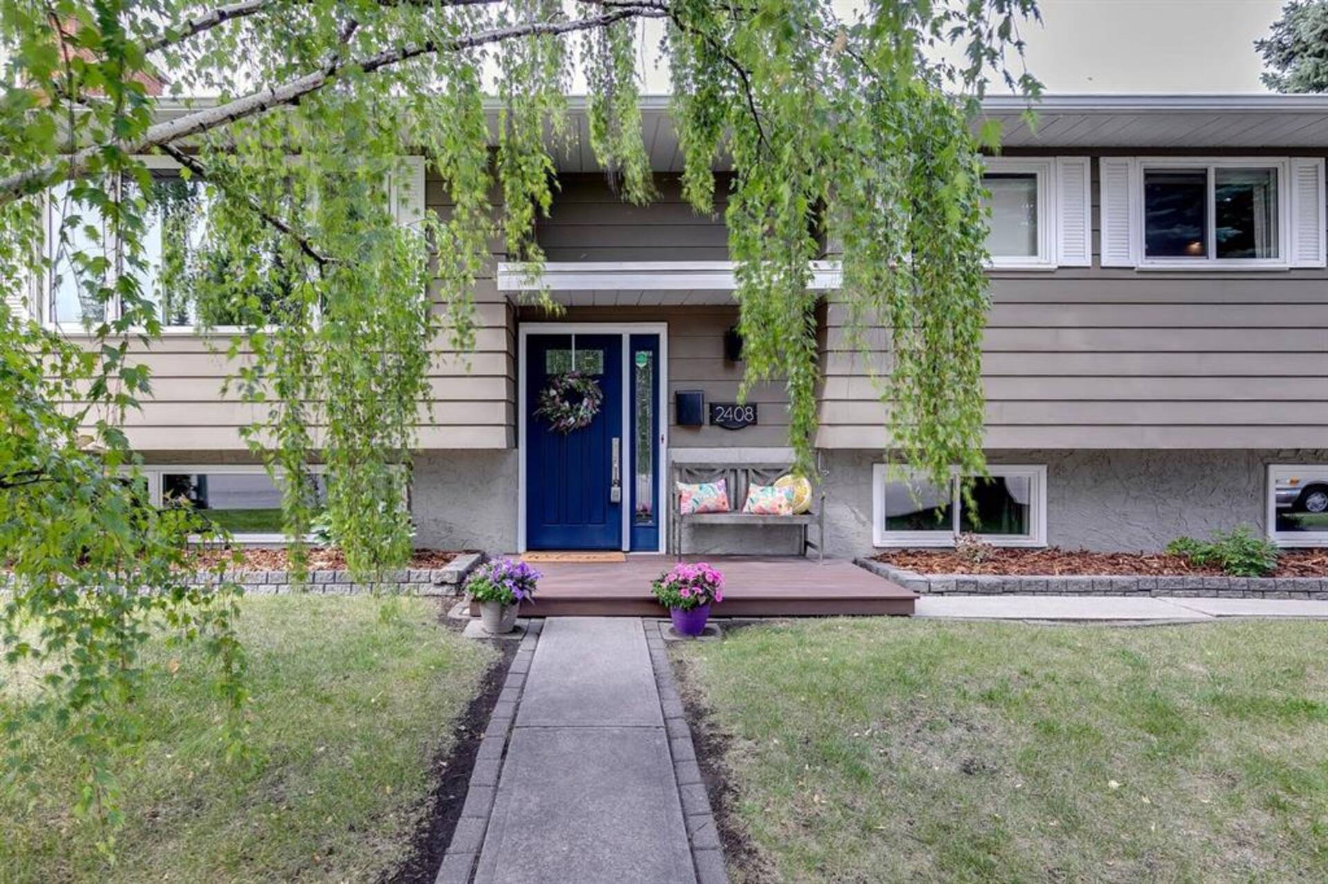 2408 Palismount Place SW Calgary