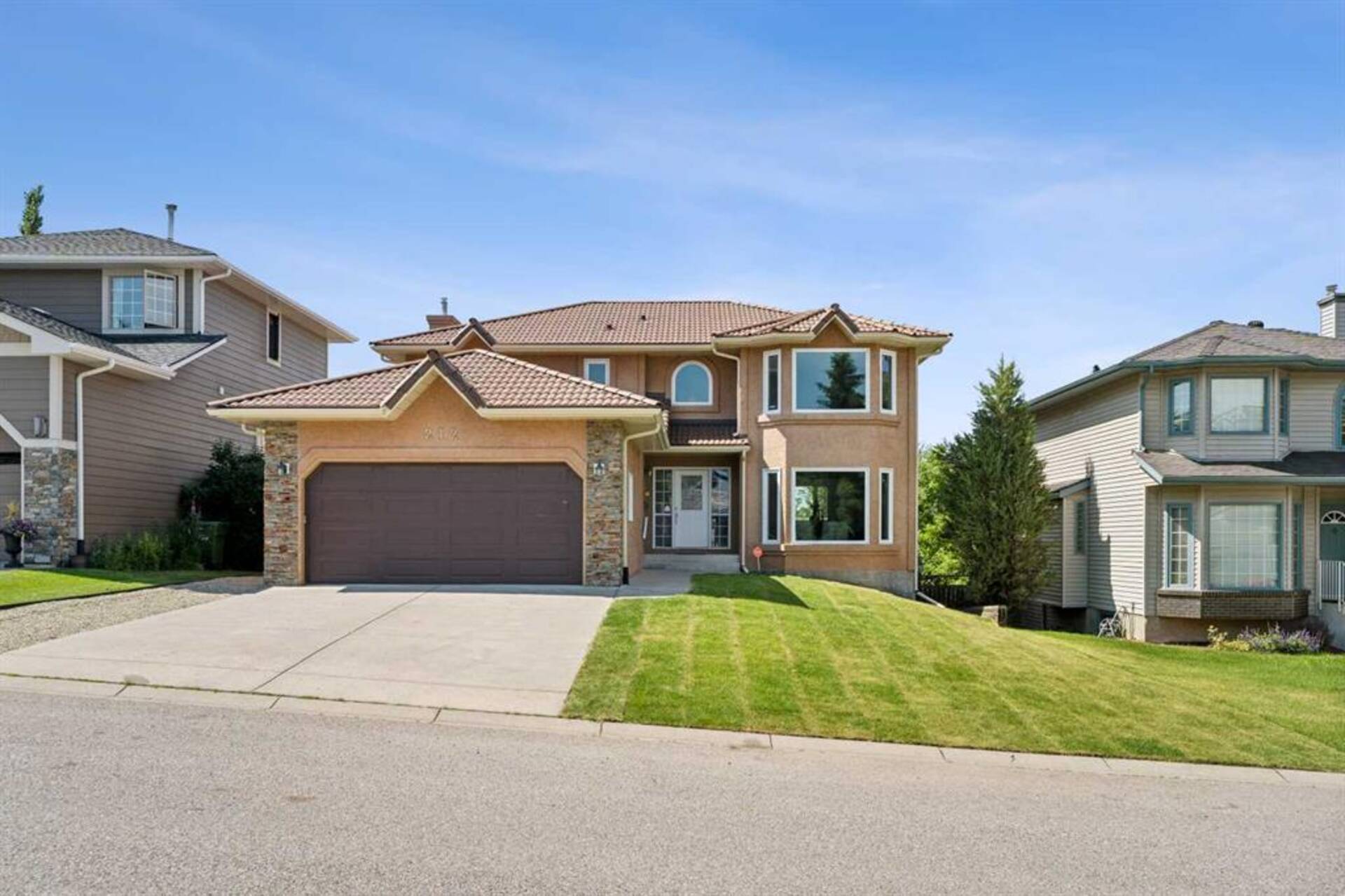 212 EDGEBROOK Gardens NW Calgary