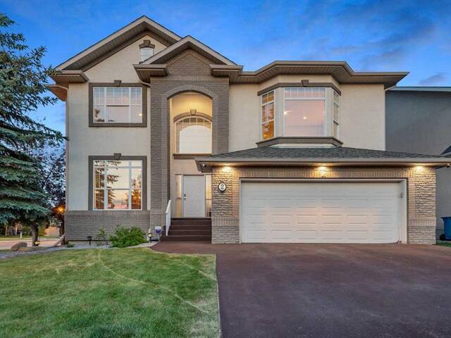 2 Strathridge Grove SW Calgary