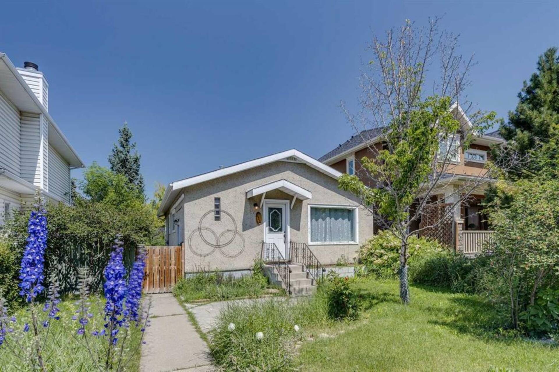 654 27 Avenue NW Calgary