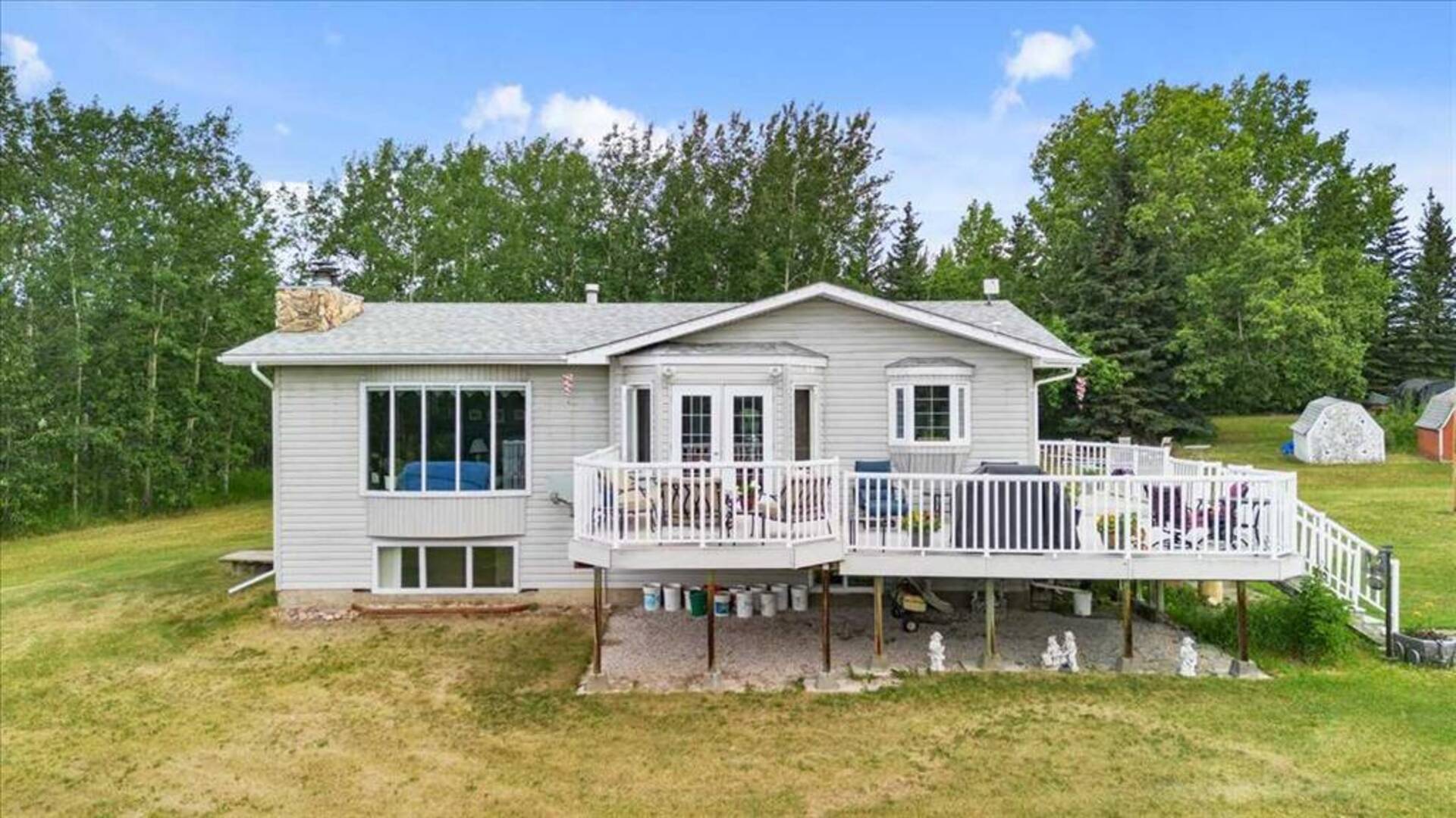 63006 B, 744 Township Rd Sexsmith