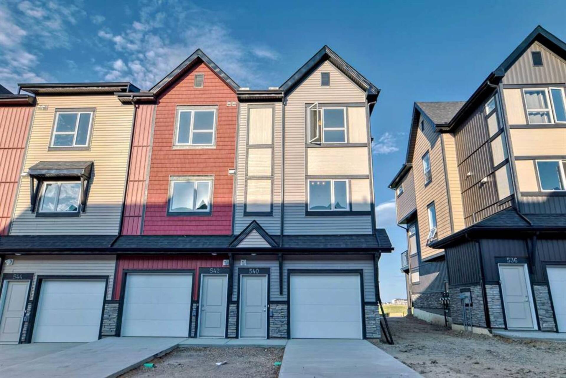 540, 850 Belmont Drive SW Calgary