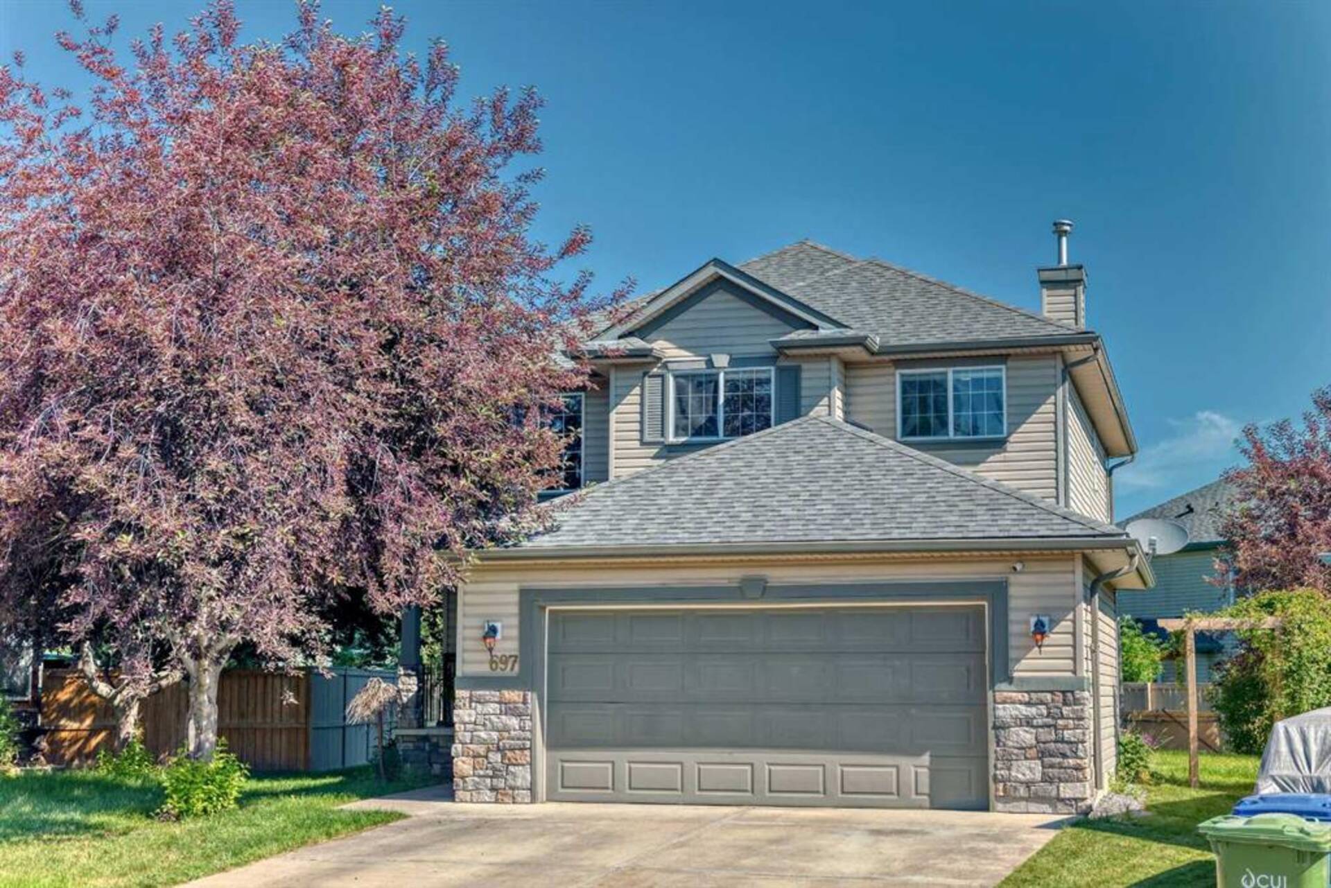 697 Grand Beach Bay Chestermere