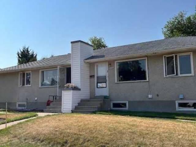 5641 56 Street Red Deer