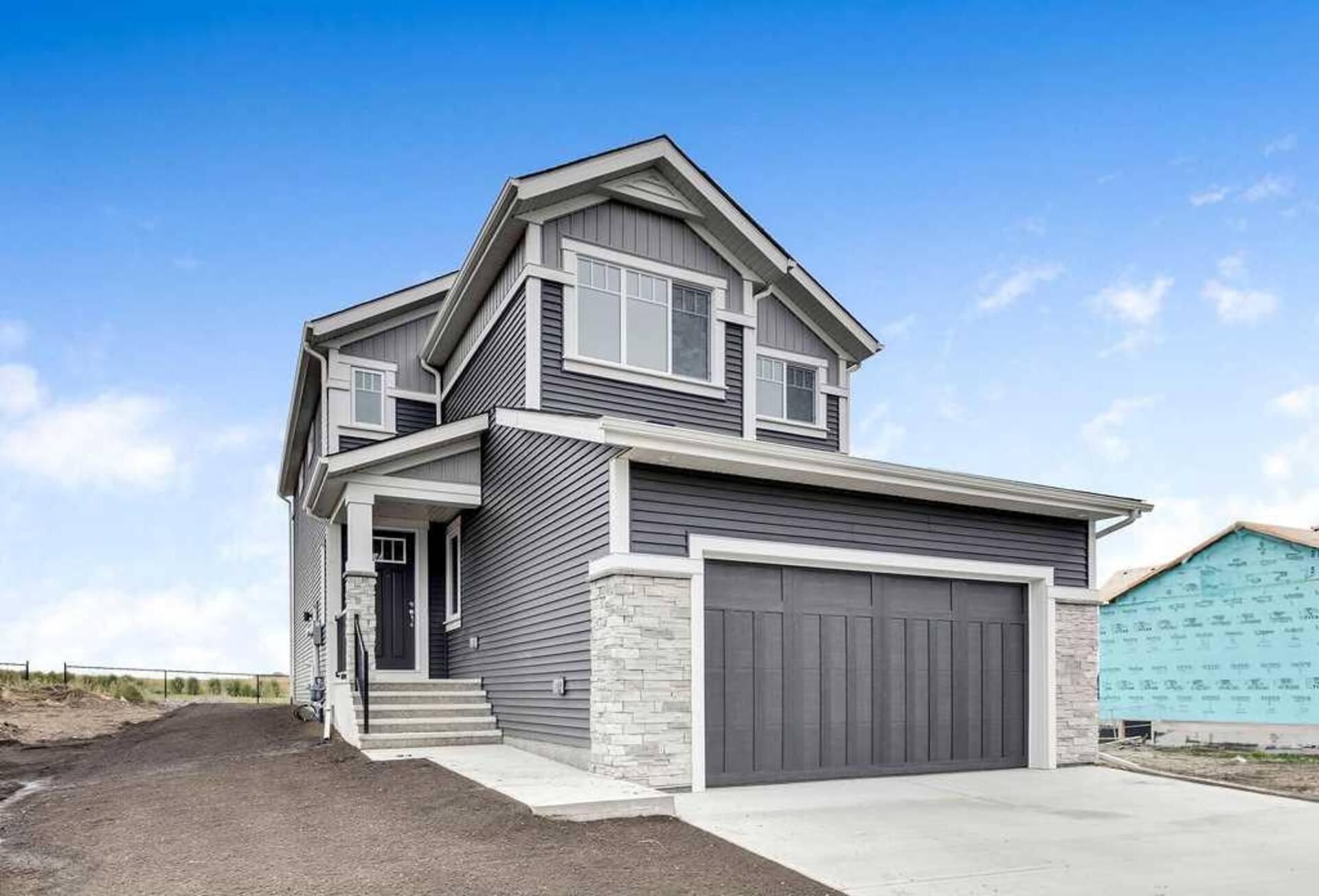 136 Threepoint Cove Okotoks