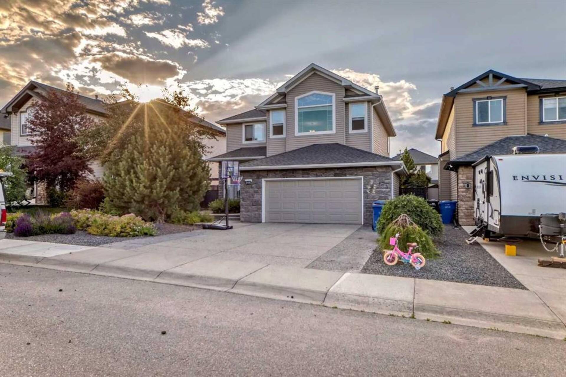 344 west creek Boulevard Chestermere