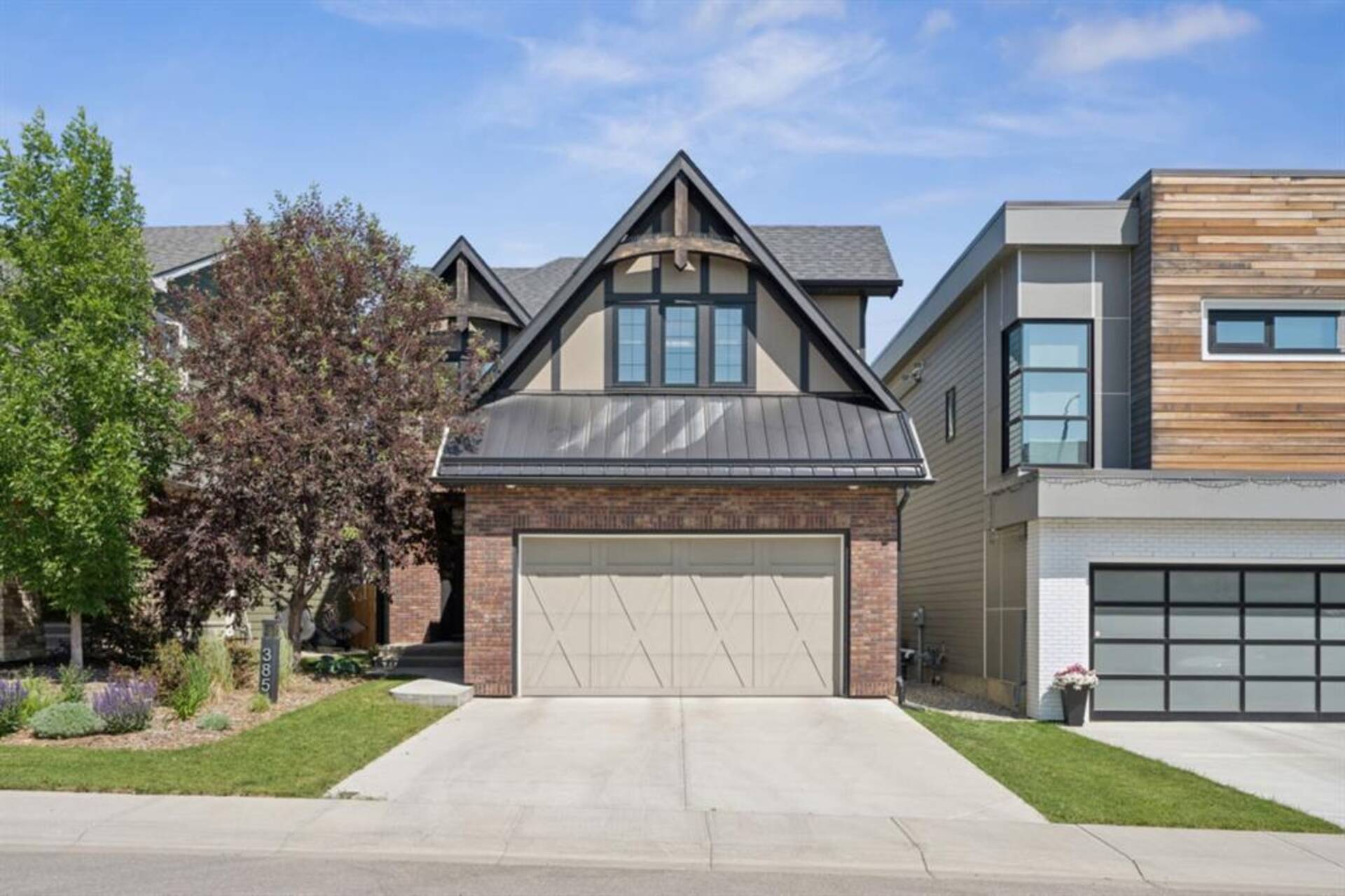 385 Evansborough Way NW Calgary