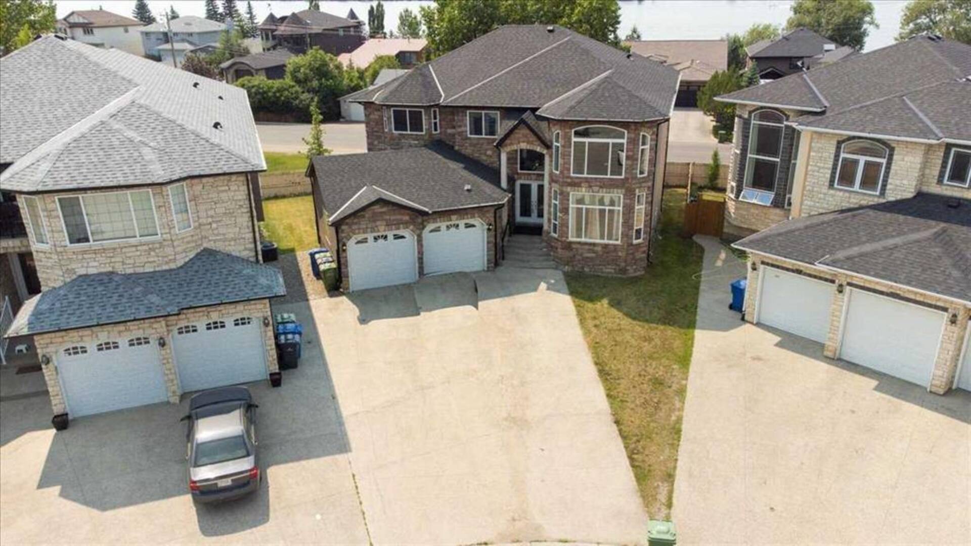 331 East Lakeview Place Chestermere