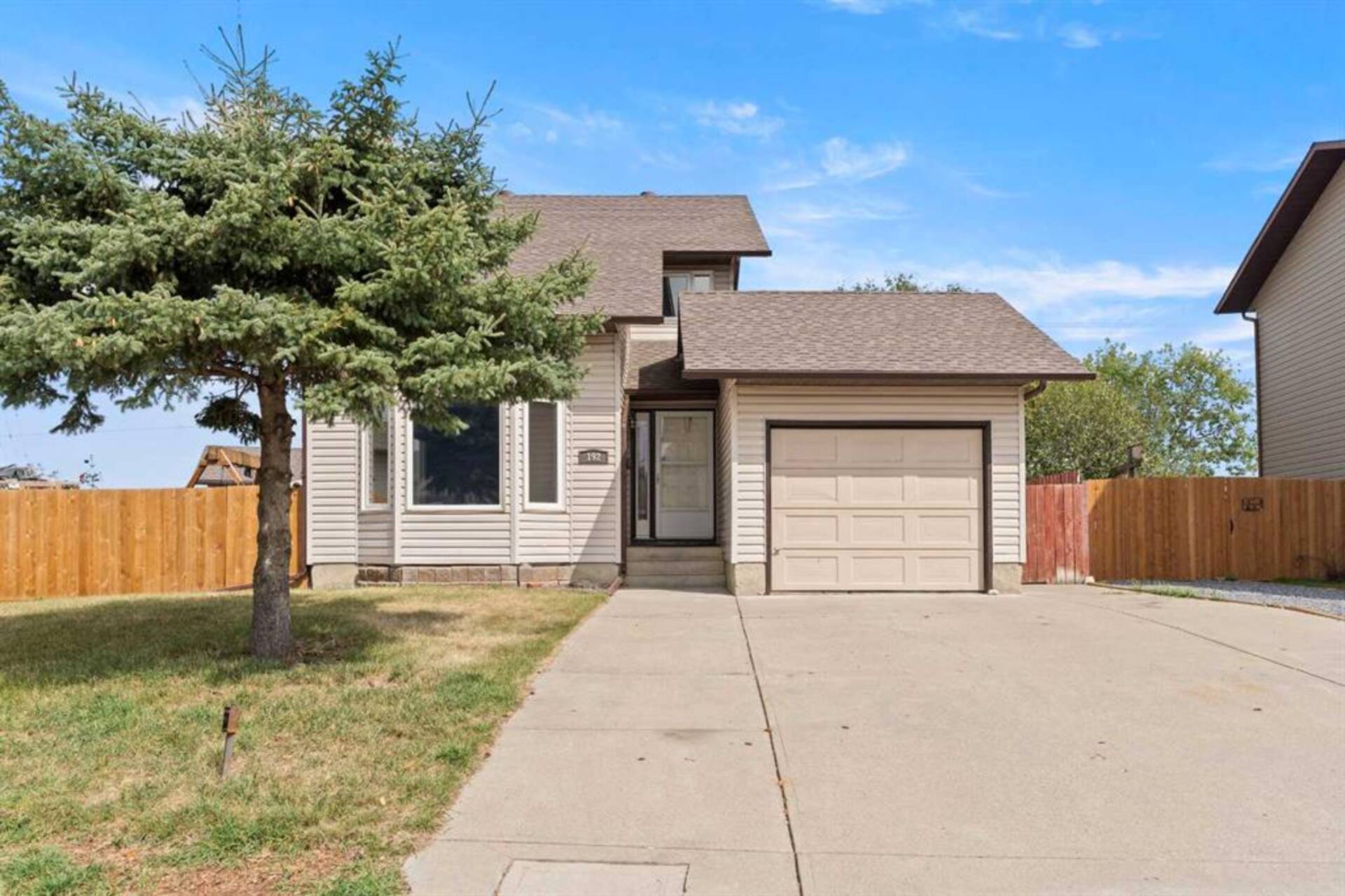 192 Beddington Circle NE Calgary