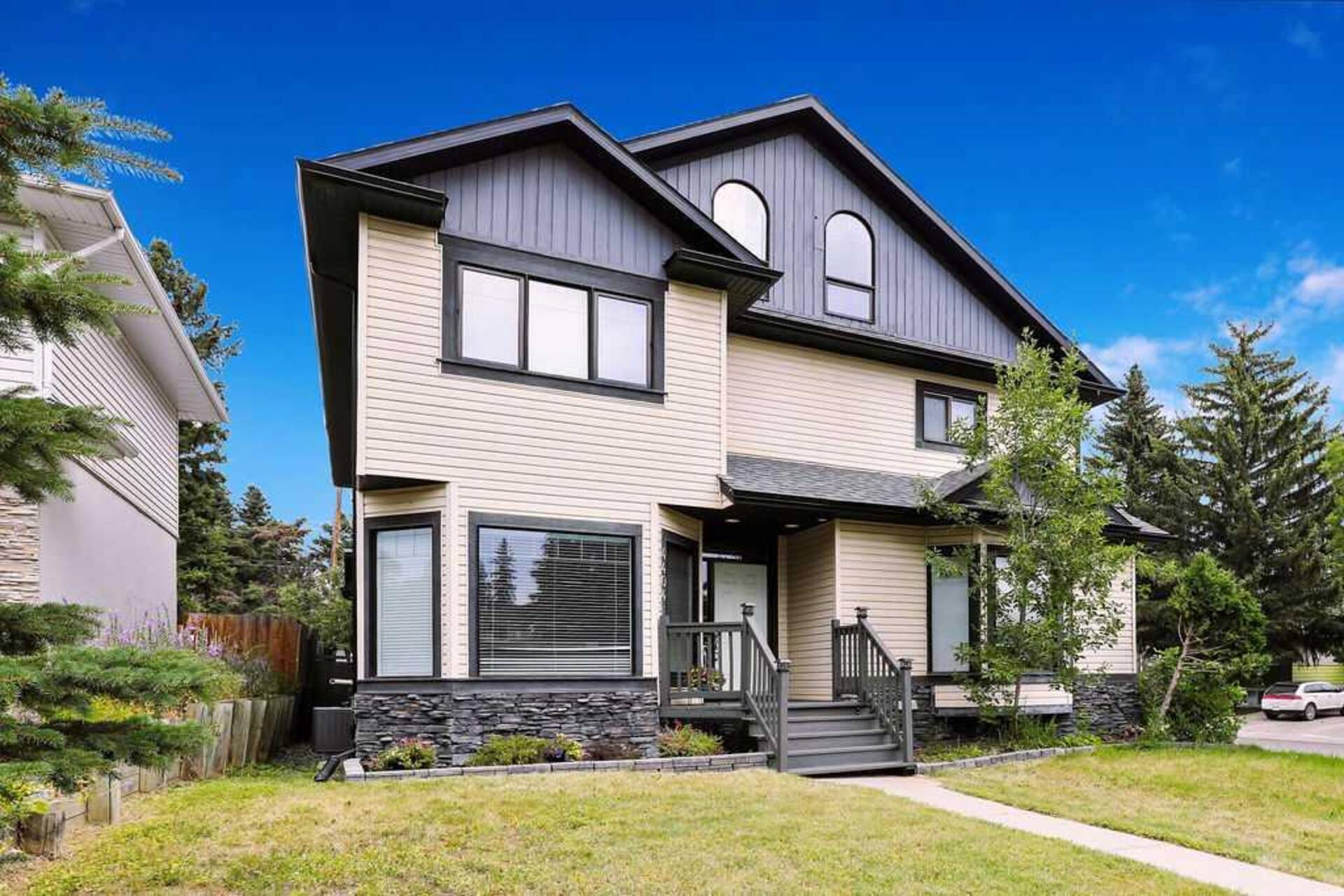 4404 33 Avenue SW Calgary