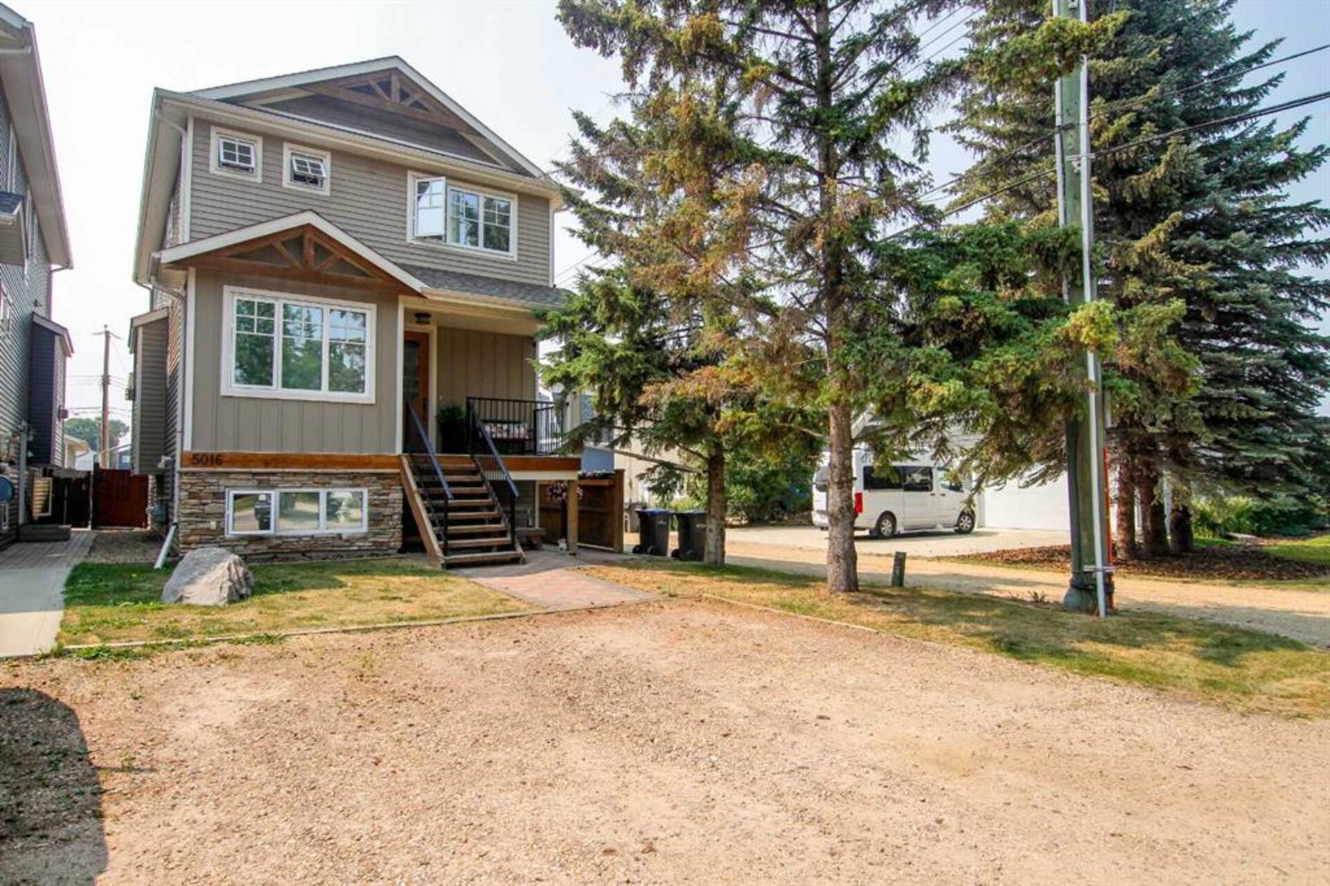 5016 41 Street Sylvan Lake