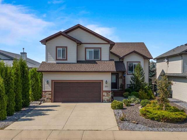 251 Hillcrest Boulevard Strathmore