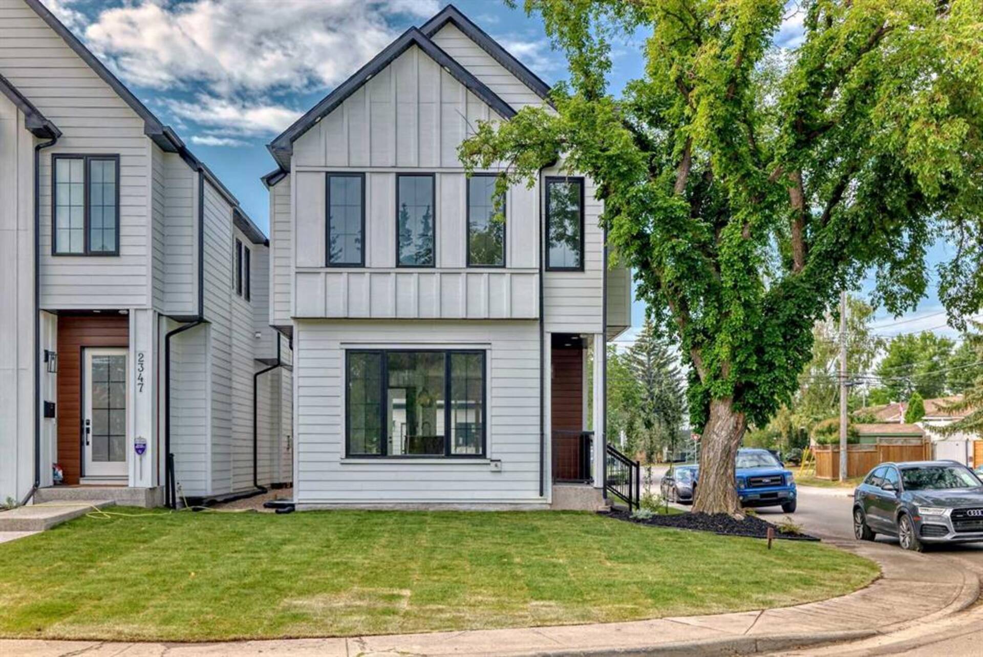 176 Lissington Drive SW Calgary