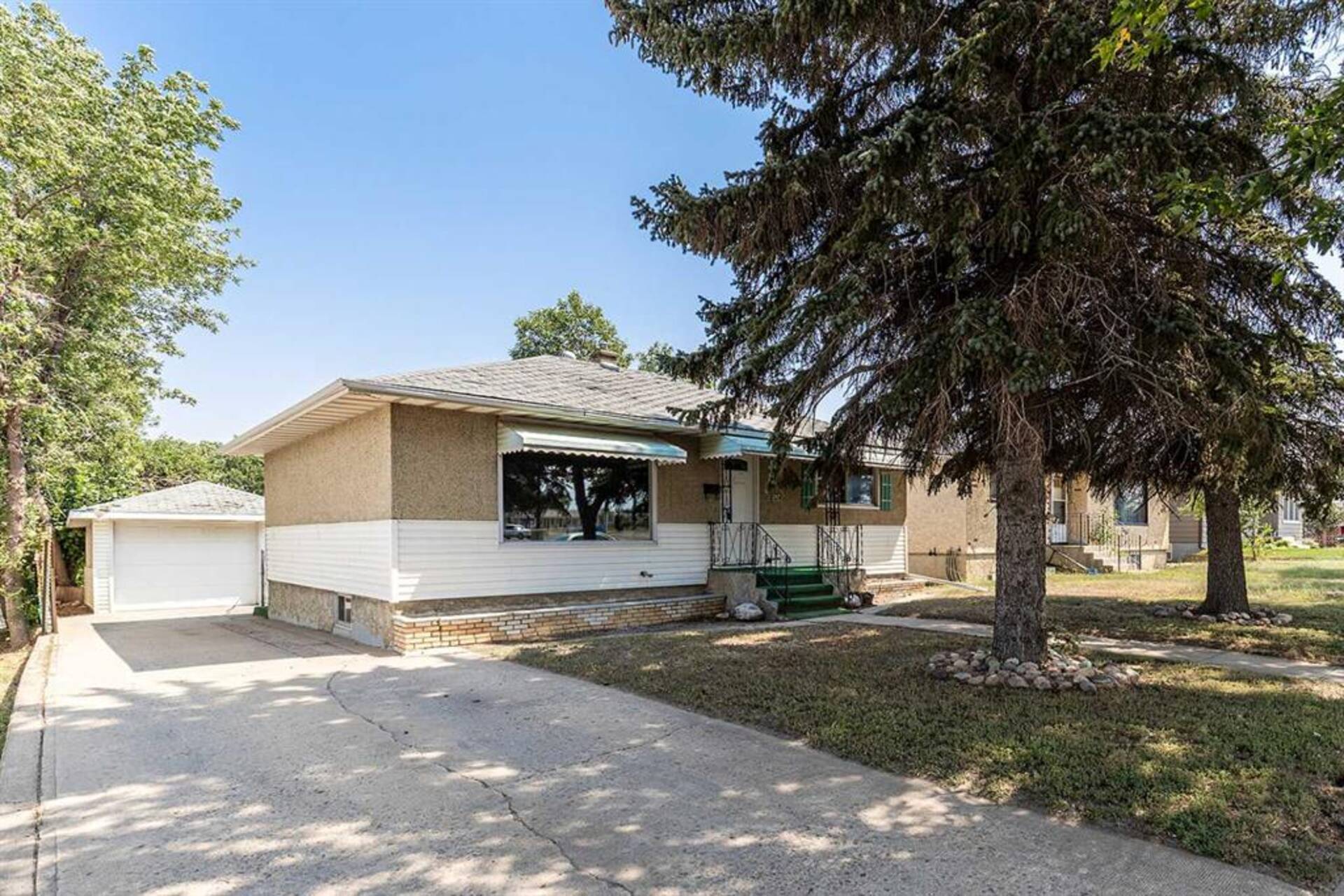 1524 Bullivant Crescent SW Medicine Hat