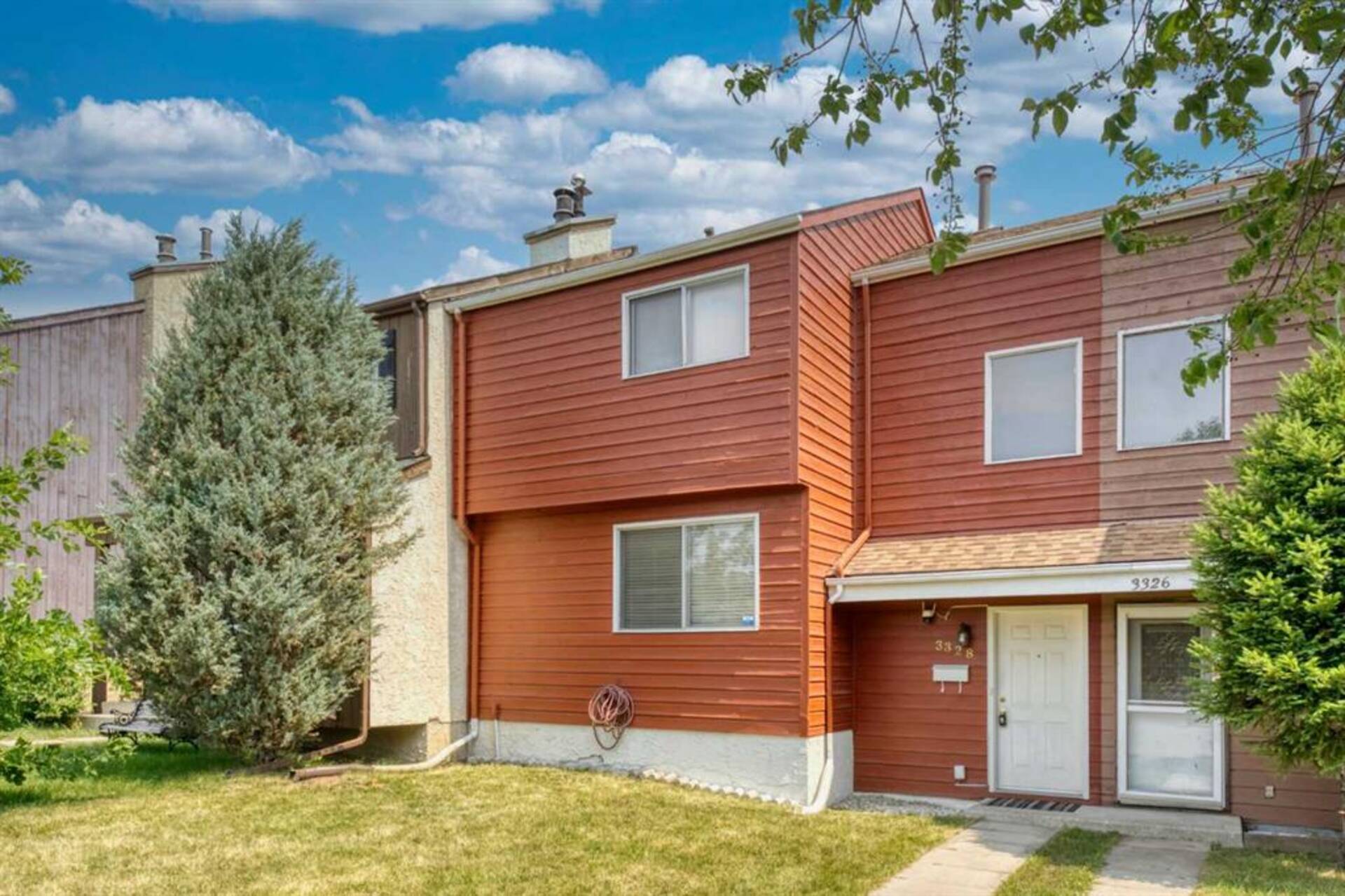 3328 56 Street NE Calgary