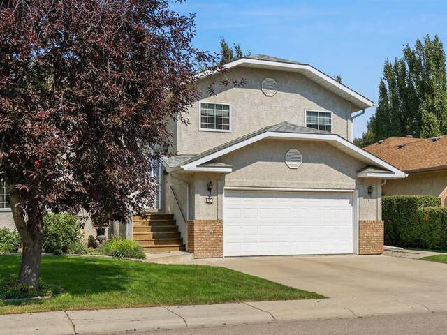 20 Sunset Crescent Okotoks