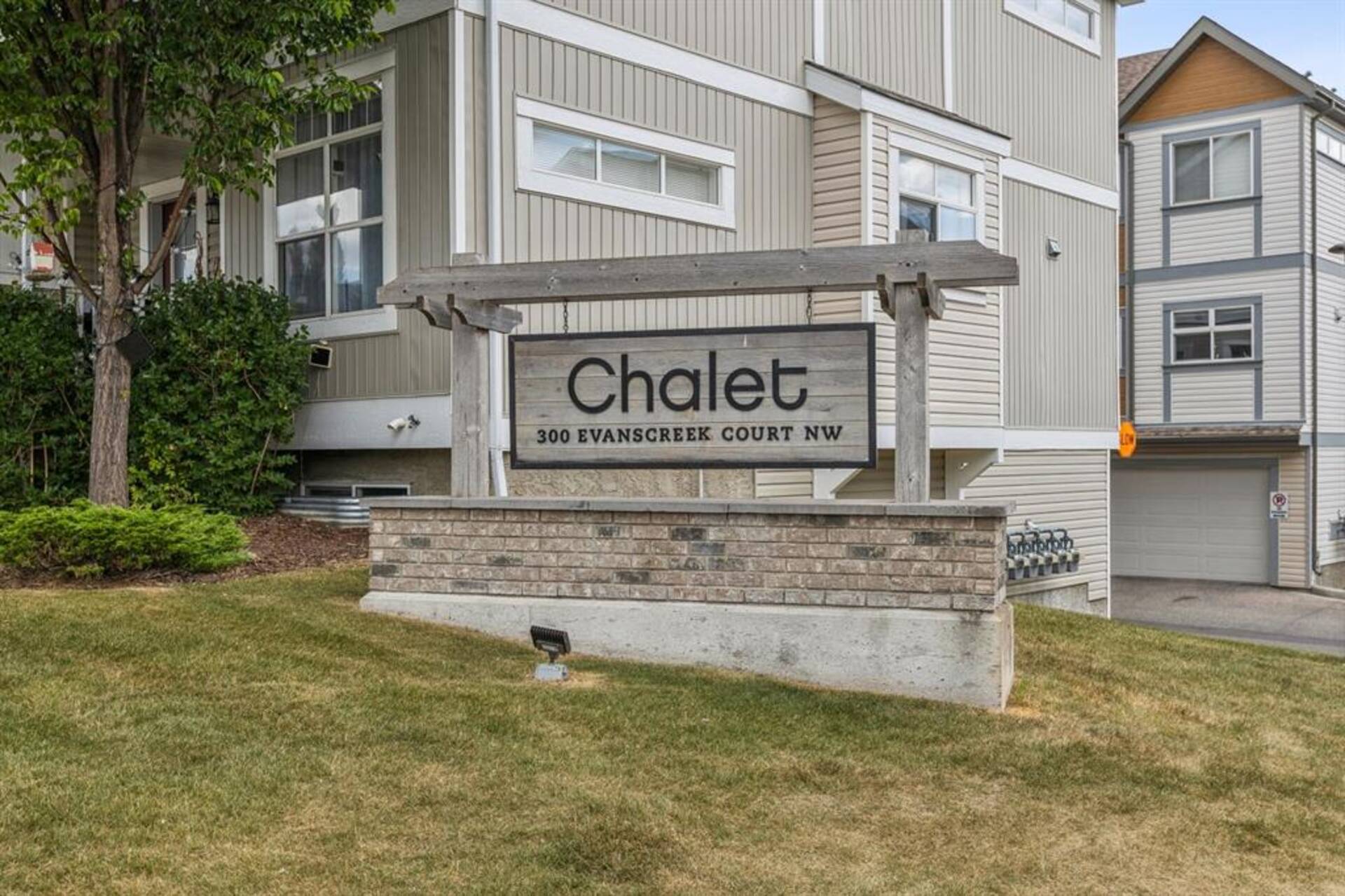 4, 300 Evanscreek Court NW Calgary