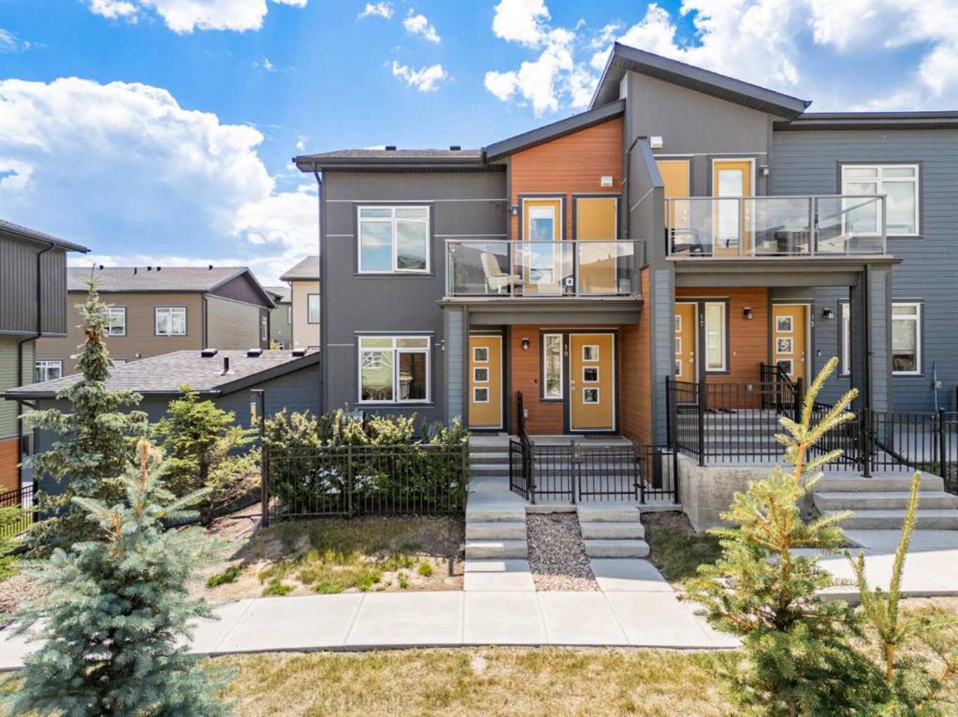 21 Sage Bluff Circle NW Calgary