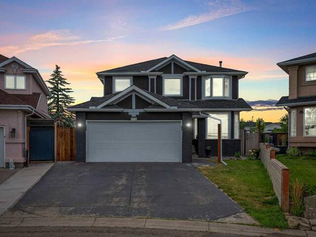 230 Coral Keys Court NE Calgary