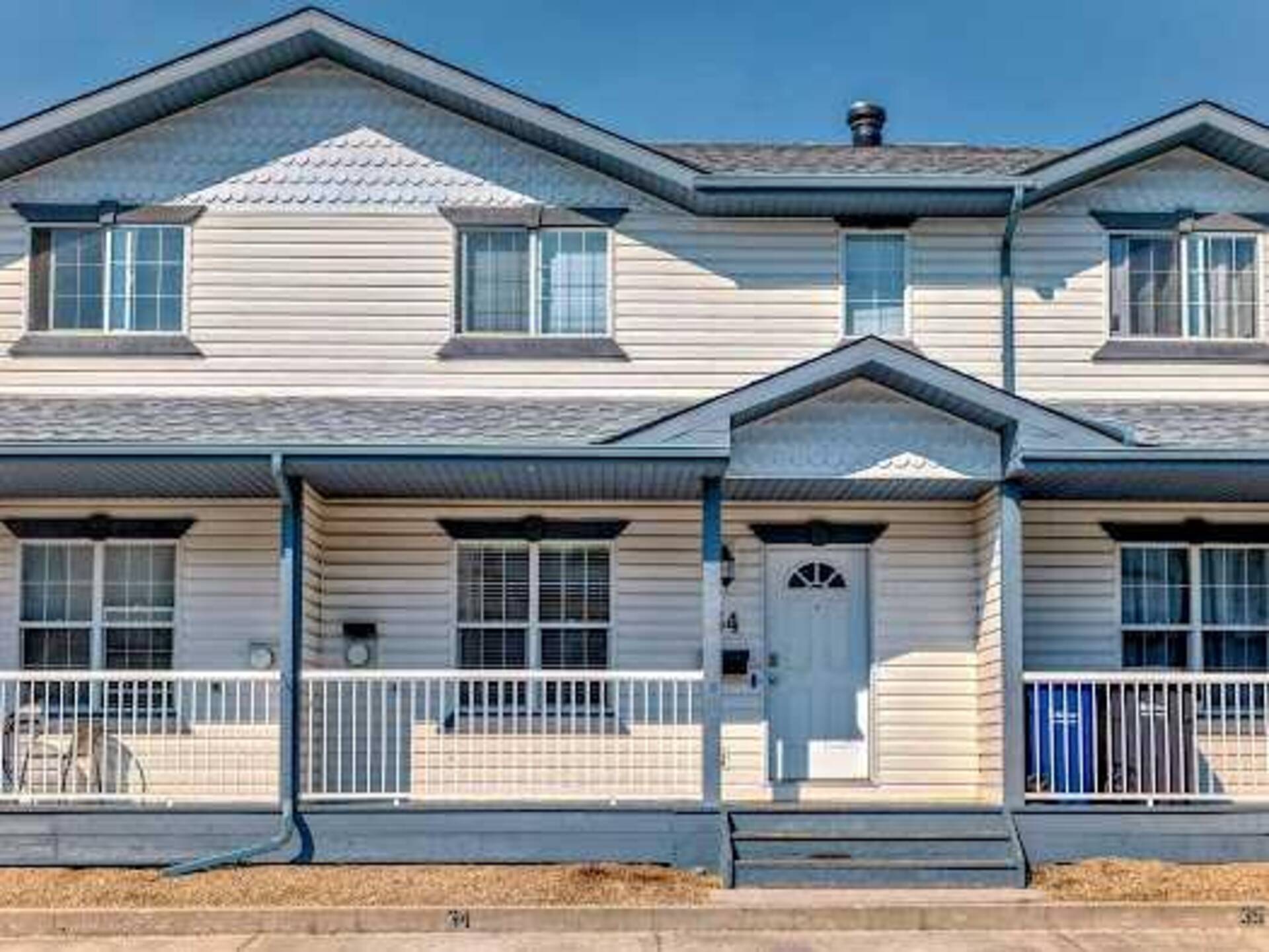 34 Kerry Wood Mews Red Deer