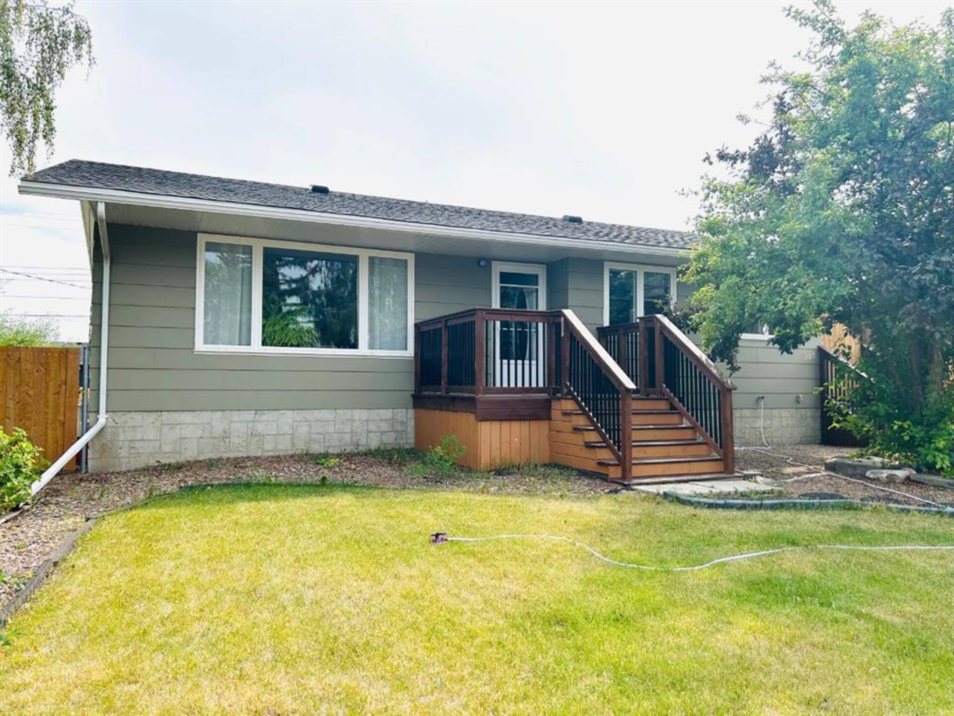 307 Mehl Place Oyen